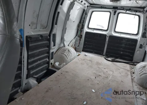 2009 Chevrolet Express 1500 Work Van z USA, uszkodzony, nr VIN 1GCFG15X591147262